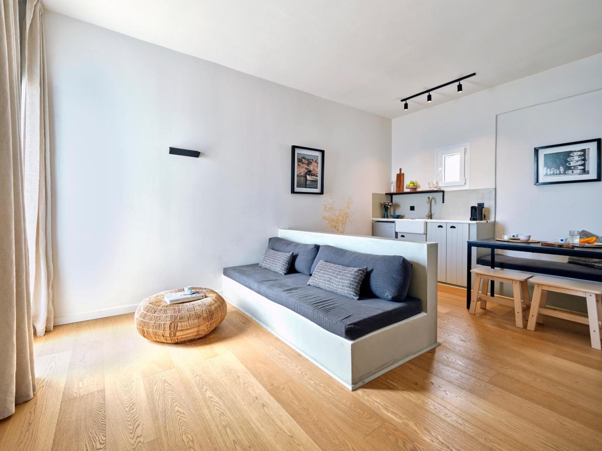 Magoo Suites Логарас Екстер'єр фото